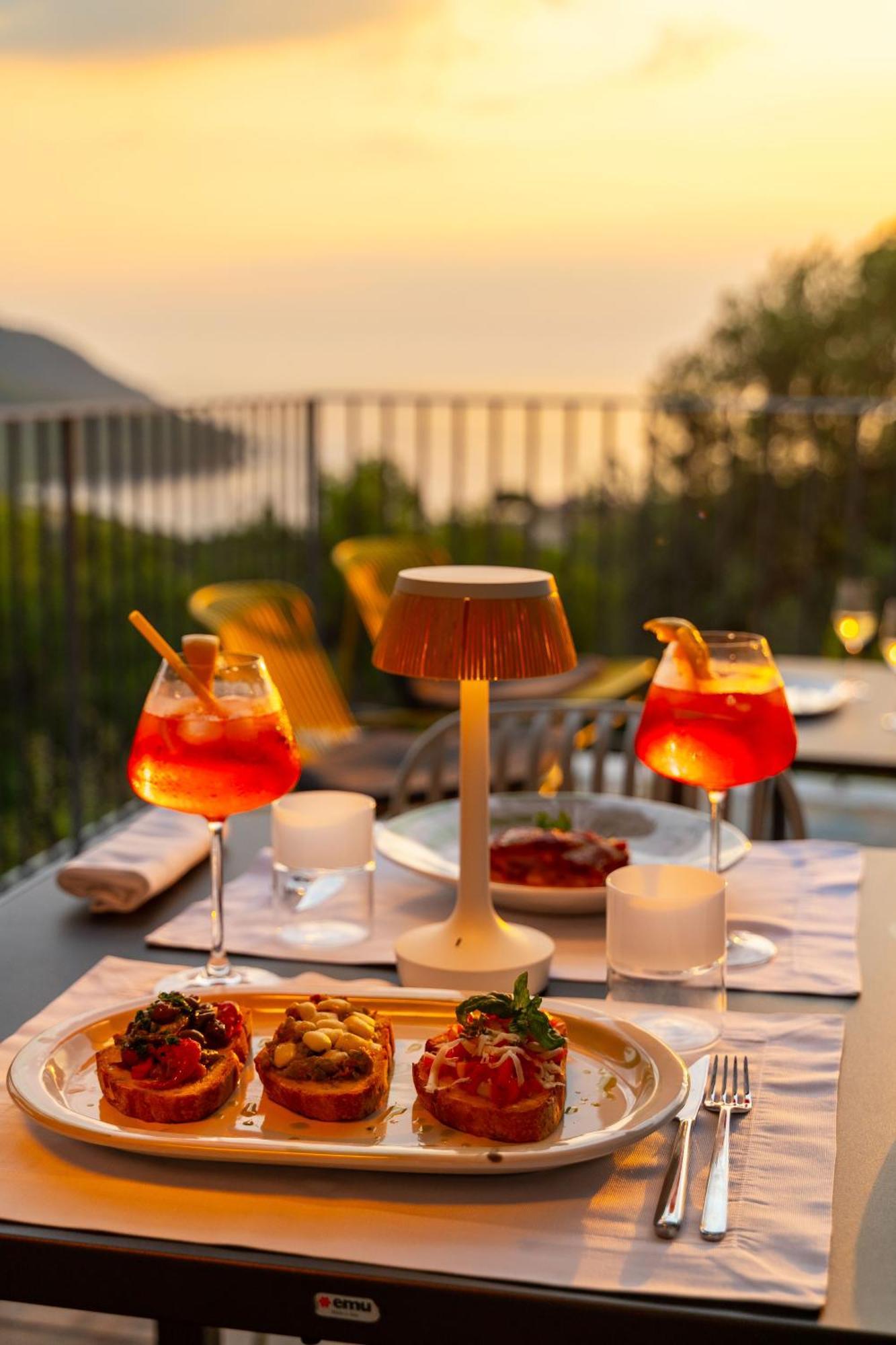 B&B Baia Di Trentova อากรอโปลี ภายนอก รูปภาพ