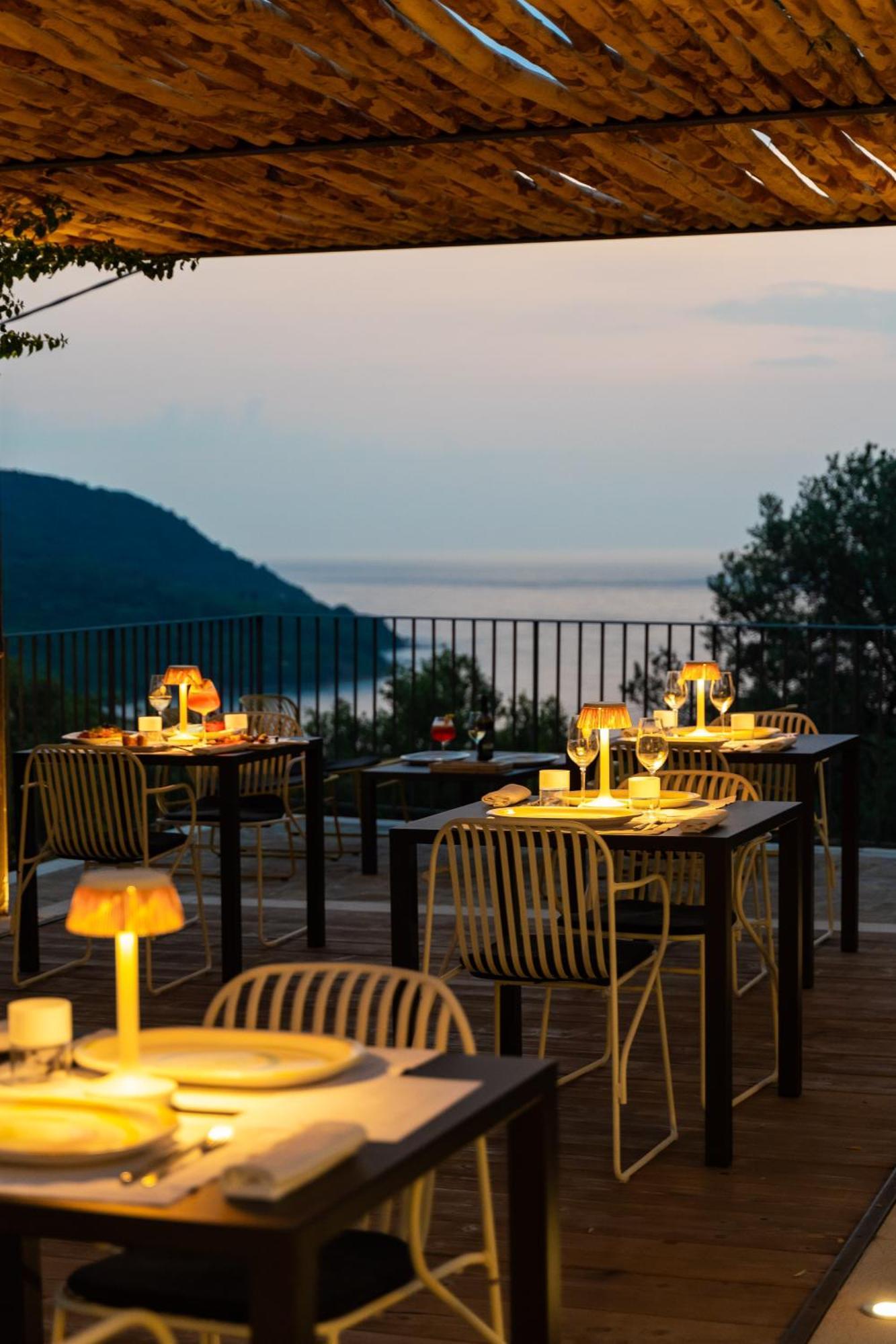 B&B Baia Di Trentova อากรอโปลี ภายนอก รูปภาพ